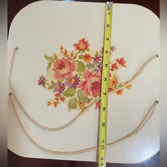 PRINCESS VINTAGE WICKER SEWING 🧵 BOX 🗃️ BASKET 🧺 from the 50’s Floral Decal - Picture 7 of 15